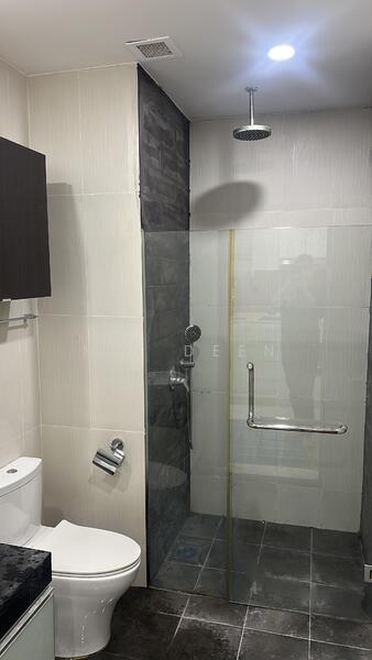 Parc Rosewood, 77 Rosewood Drive, 1 Bedroom, 531 sqft, Condominium For Rent, by M F Deen, 500052435 - Bathroom - PropertyGuru.com.sg