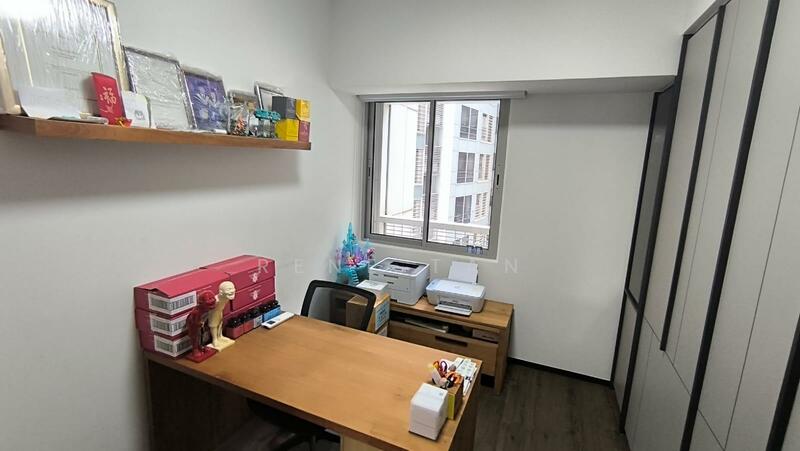 The Sail @ Marina Bay Condominium For Sale at S$ 3,550,000 | PropertyGuru Singapore - Study