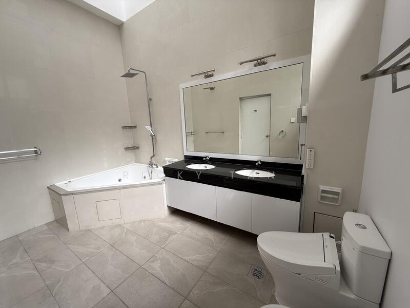 Leedon Park, Leedon Park, 4 Bedrooms, 7,000 sqft, Good Class Bungalow For Rent, by Ricky Tan, 500052463 - PropertyGuru.com.sg