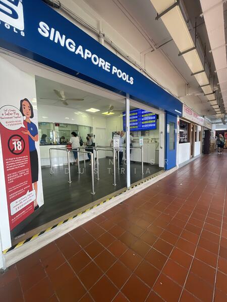 727 Ang Mo Kio Avenue 6, 727 Ang Mo Kio Avenue 6 Opposite Hawker, 1,500 sqft, Shop / Shophouse For Rent, by Ben ANG 洪振財, 500052476 - Nearby Strong Anchor Occupier - CommercialGuru.com.sg