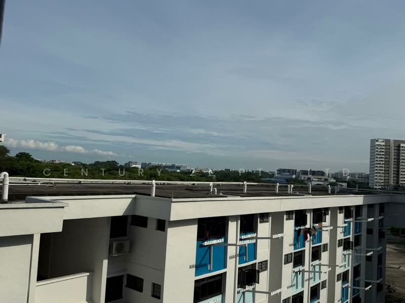 317 Hougang Avenue 7, 317 Hougang Avenue 7, 3 Bedrooms, 1,001 sqft, HDB Flat For Sale, by LAU YING MING (EDDY), 500052498 - Exterior - PropertyGuru.com.sg