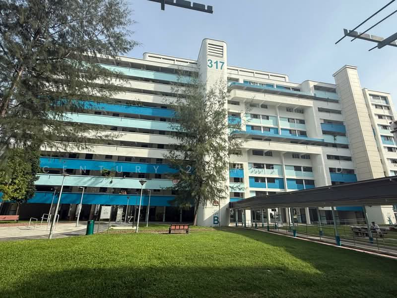 317 Hougang Avenue 7, 317 Hougang Avenue 7, 3 Bedrooms, 1,001 sqft, HDB Flat For Sale, by LAU YING MING (EDDY), 500052498 - Exterior - PropertyGuru.com.sg