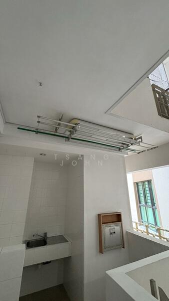 Woodsvale, 11 Woodlands Drive 72, 3 Bedrooms, 1,227 sqft, Condominium For Rent, by Tsang John, 500052508 - Balcony - PropertyGuru.com.sg