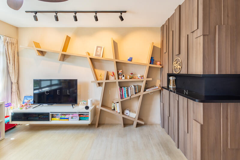 17B Circuit Road HDB Flat For Sale at S$ 990,000 | PropertyGuru Singapore - Living Room