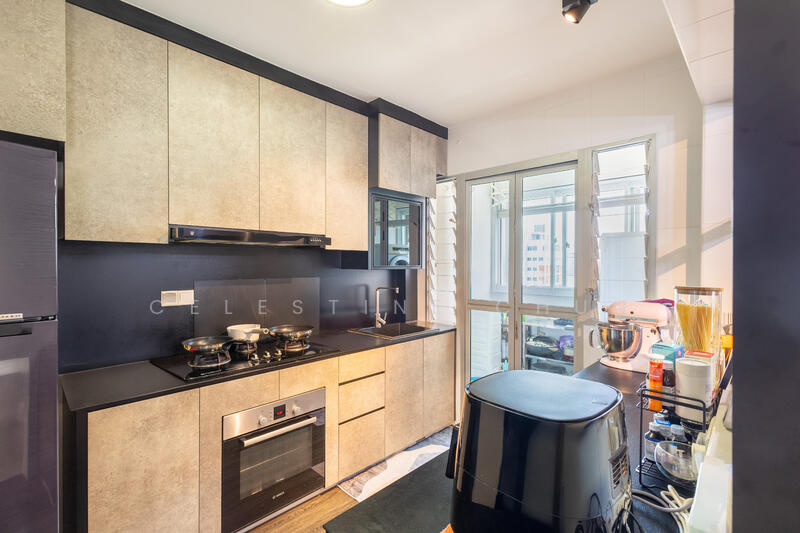 17B Circuit Road HDB Flat For Sale at S$ 990,000 | PropertyGuru Singapore - Kitchen