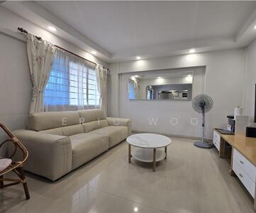 For Sale - 222 Ang Mo Kio Avenue 1