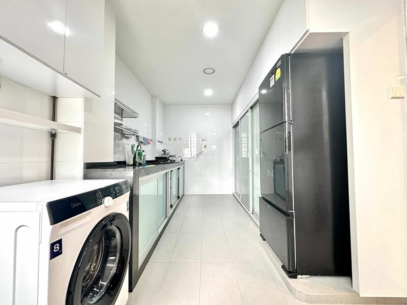 Cavenagh Gardens, 69 Cavenagh Road, Room Rental, 150 sqft, Apartment For Rent, by Karen Tan, 500052541 - Kitchen - PropertyGuru.com.sg