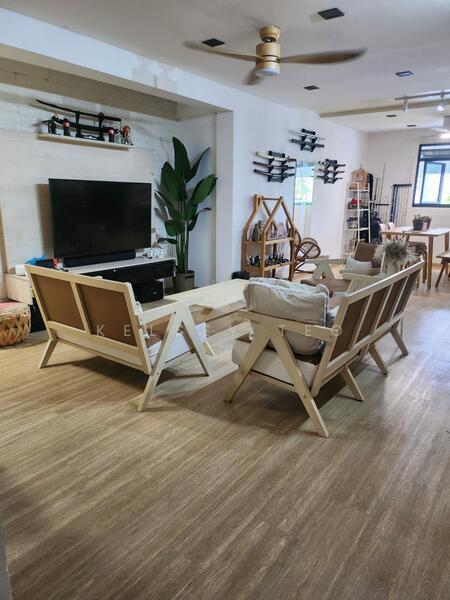 150 Woodlands Street 13, 150 Woodlands Street 13, Room Rental, 150 sqft, HDB Flat For Rent, by Kelsey Teo, 500052554 - Living Room - PropertyGuru.com.sg