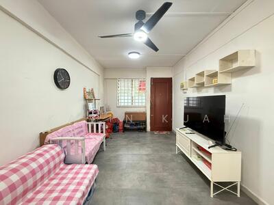 For Sale - 121 Ang Mo Kio Avenue 3