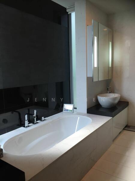 Orange Grove Residences Condominium For Sale at S$ 4,500,000 | PropertyGuru Singapore - Bathroom
