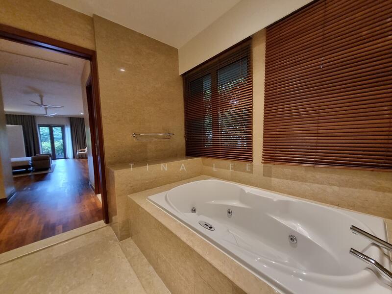 Cluny Park, Cluny Park, 5 Bedrooms, 7,736 sqft, Detached House For Rent, by Tina Lee, 500052592 - Bathroom - PropertyGuru.com.sg