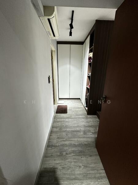 802B Keat Hong Close HDB Flat For Sale at S$ 585,000 | PropertyGuru Singapore - Corridor