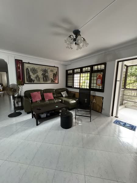 277 Toh Guan Road HDB Flat For Sale at S$ 769,000 | PropertyGuru Singapore - Living Room