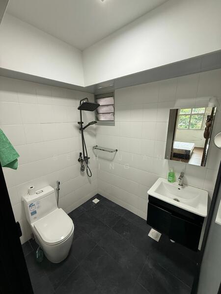 424D Yishun Avenue 11, 424D Yishun Avenue 11, Room Rental, 175 sqft, HDB Flat For Rent, by Seah Jian Ling, 500052630 - Bathroom - PropertyGuru.com.sg