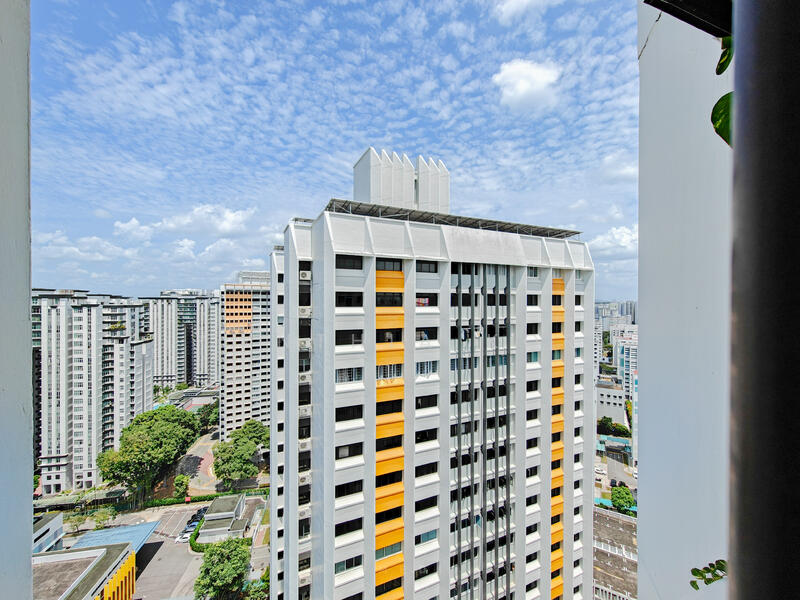 154 Gangsa Road HDB Flat For Sale at S$ 888,000 | PropertyGuru Singapore - Pockets of unblocked view