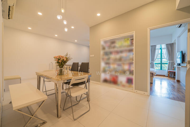 Hillview Heights Condominium For Sale at S$ 2,200,000 | PropertyGuru Singapore - Dining Room