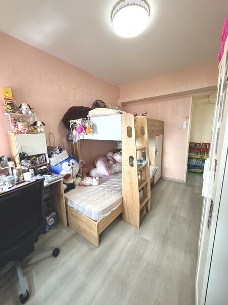 622 Senja Road HDB Flat For Sale at S$ 708,000 | PropertyGuru Singapore - Bedroom