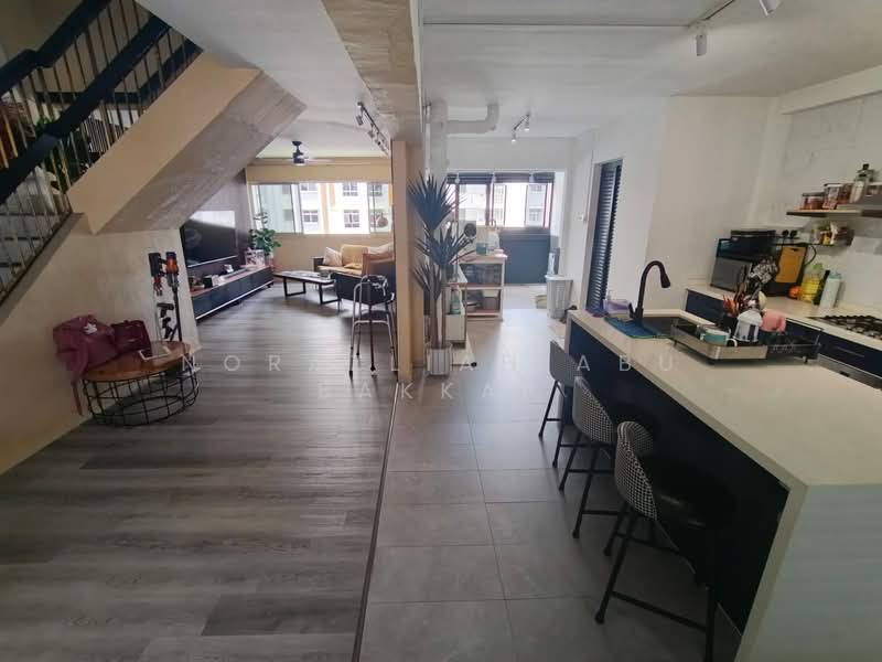 387 Yishun Ring Road HDB Flat For Sale at S$ 960,000 | PropertyGuru Singapore - Living Room