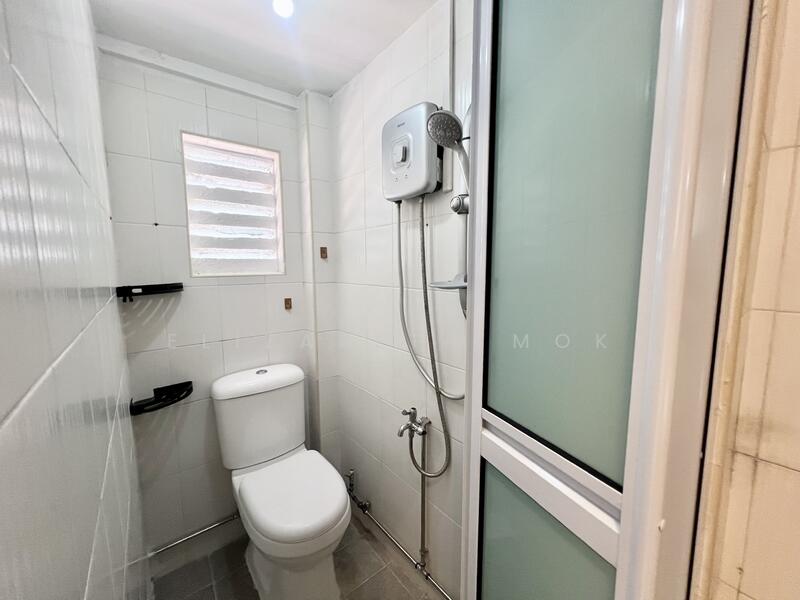 Cheap coliving rooms @ Tanjong Katong road, Tanjong Katong Road, Room Rental, 100 sqft, Shophouse For Rent, by Elizabeth Mok, 500052709 - Bathroom 3 - PropertyGuru.com.sg