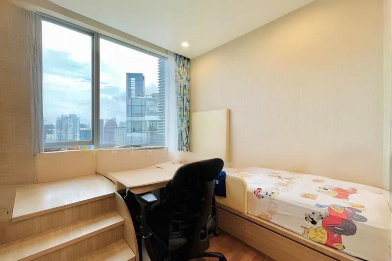 Helios Residences Condominium For Sale at S$ 5,500,000 | PropertyGuru Singapore - Bedroom