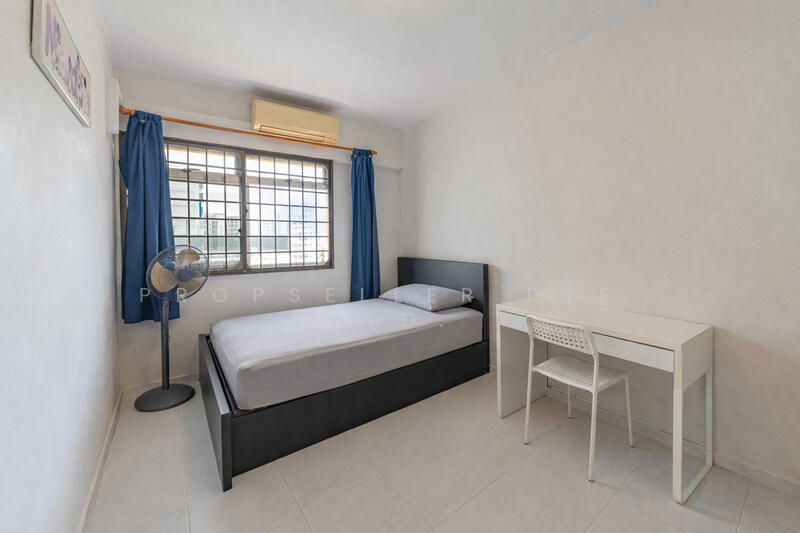 554 Woodlands Drive 53 HDB Flat For Sale at S$ 520,000 | PropertyGuru Singapore - Bedroom