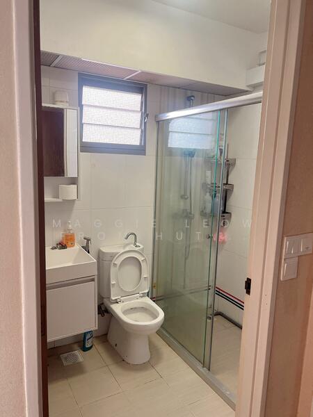 34 Margaret Drive HDB Flat For Sale at S$ 1,728,880 | PropertyGuru Singapore - Bathroom