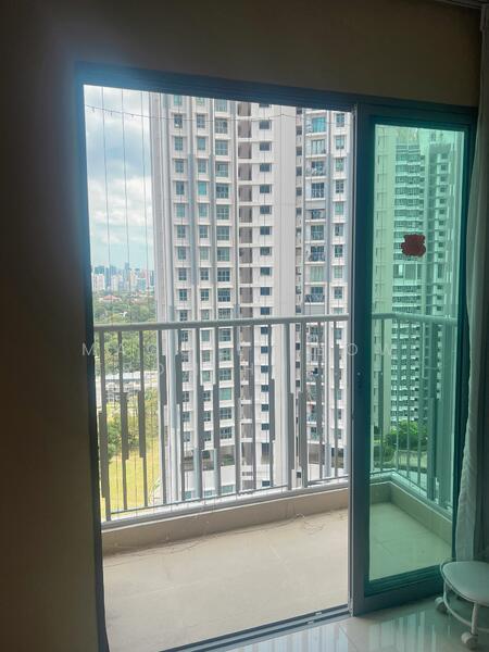 34 Margaret Drive HDB Flat For Sale at S$ 1,728,880 | PropertyGuru Singapore - Balcony