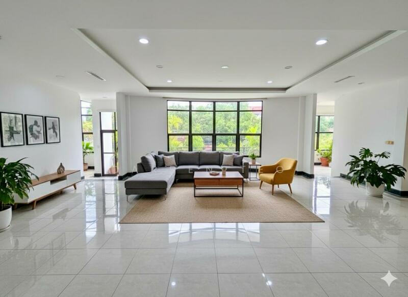 ❤️ Newly Refurbished Modern Contemporary GCB ❤️, , 6 Bedrooms, 9,000 sqft, Good Class Bungalow For Rent, by Darren Teo, 500052769 - Living Room - PropertyGuru.com.sg