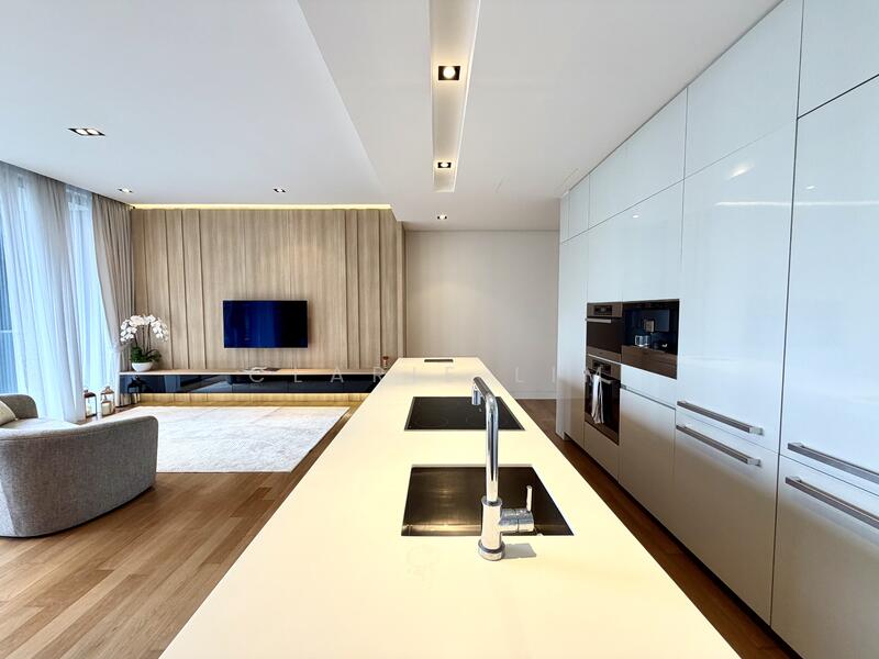 Hilltops Condominium For Sale at S$ 6,480,000 | PropertyGuru Singapore