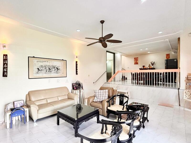 Jalan Merdu Detached House For Sale at S$ 6,380,000 | PropertyGuru Singapore - Living Room