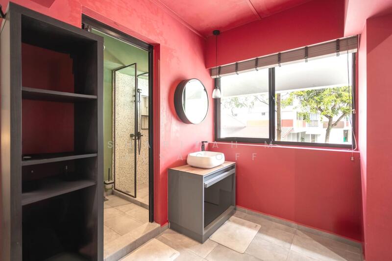 401 Serangoon Avenue 1 HDB Flat For Sale at S$ 890,000 | PropertyGuru Singapore - Bathroom