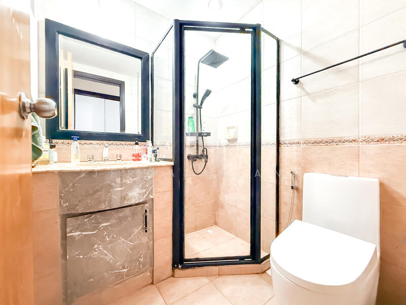 Regent Heights Condominium For Sale at S$ 1,180,000 | PropertyGuru Singapore