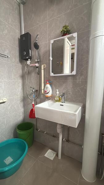 977 Jurong West Street 93, 977 Jurong West Street 93, Room Rental, 120 sqft, HDB Flat For Rent, by Tracy Wang, 500052815 - Bathroom - PropertyGuru.com.sg