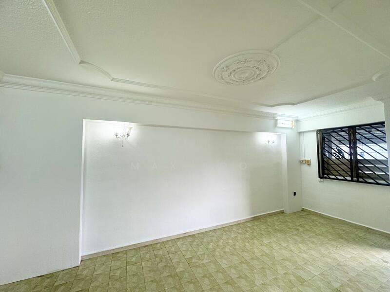 50 Chai Chee Street HDB Flat For Sale at S$ 438,888 | PropertyGuru Singapore - Living Room