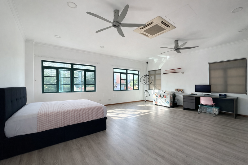 Mugliston Hill Detached House For Sale at S$ 6,800,000 | PropertyGuru Singapore