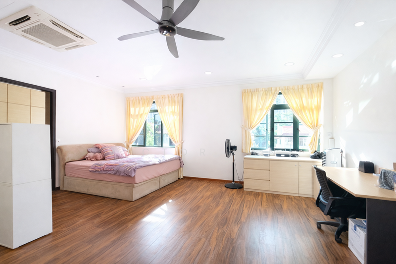 Mugliston Hill Detached House For Sale at S$ 6,800,000 | PropertyGuru Singapore