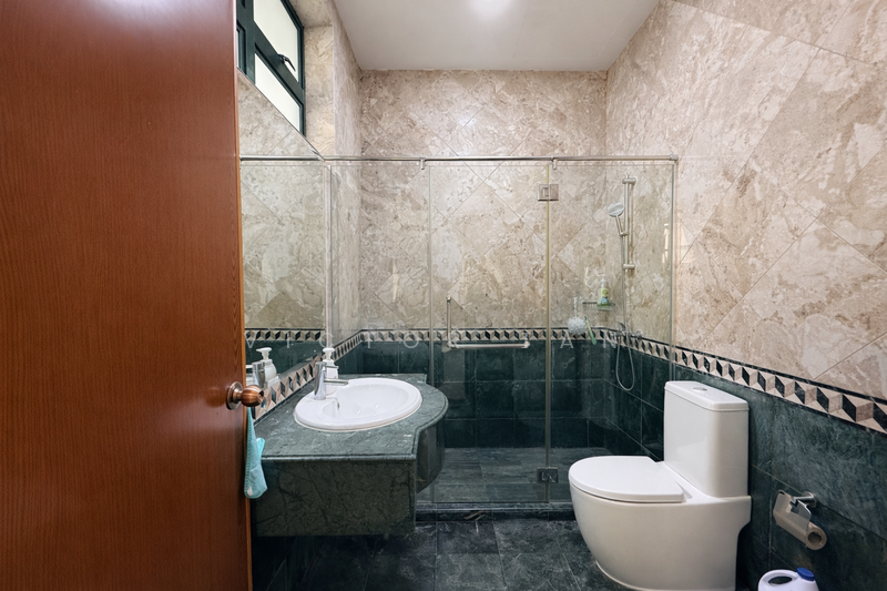 Mugliston Hill Detached House For Sale at S$ 6,800,000 | PropertyGuru Singapore