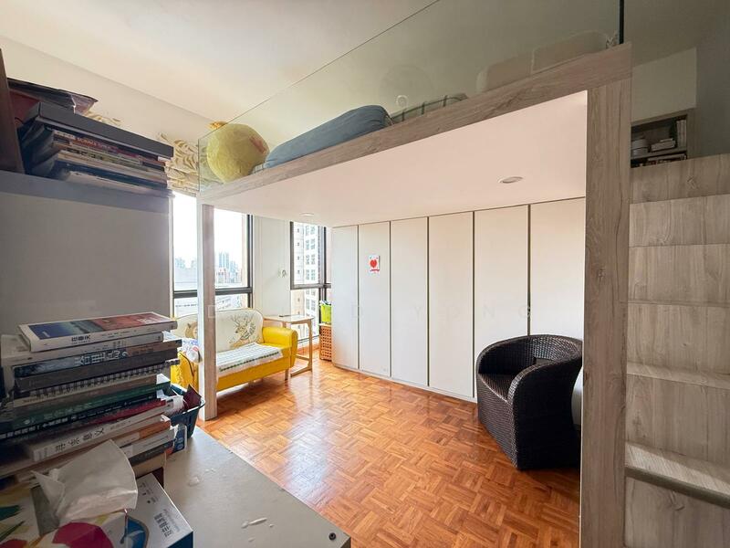 Seasons View, 5 Pemimpin Drive, 3 Bedrooms, 1,141 sqft, Condominium For Rent, by Edmund Yong, 500052819 - Living Room - PropertyGuru.com.sg