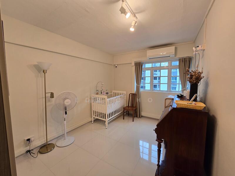313 Shunfu Road HDB Flat For Sale at S$ 838,000 | PropertyGuru Singapore - Bedroom