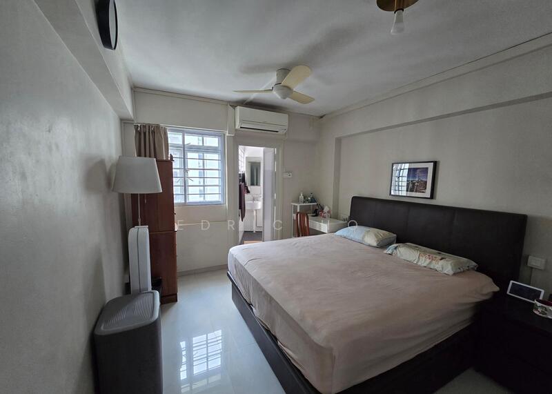 313 Shunfu Road HDB Flat For Sale at S$ 838,000 | PropertyGuru Singapore - Bedroom