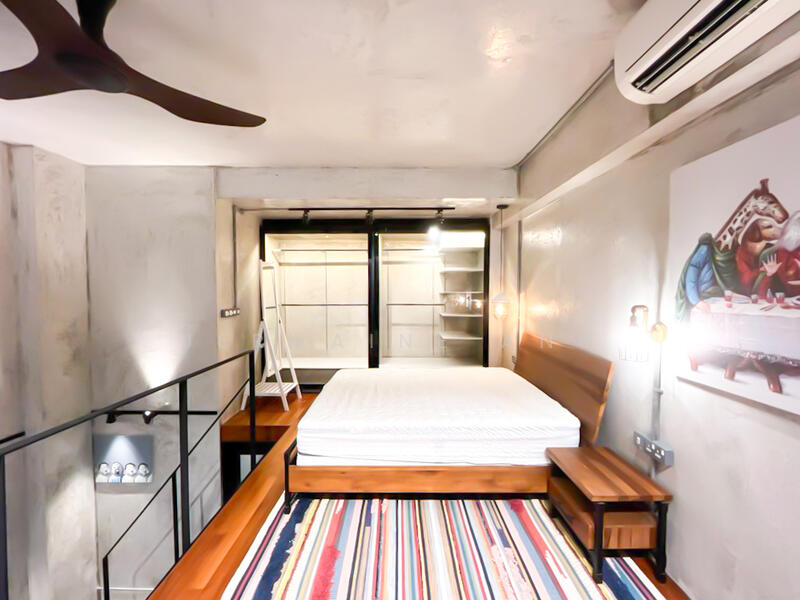 New York Penthouse Design Fully Renovated Condominium For Sale at S$ 1,190,000 | PropertyGuru Singapore