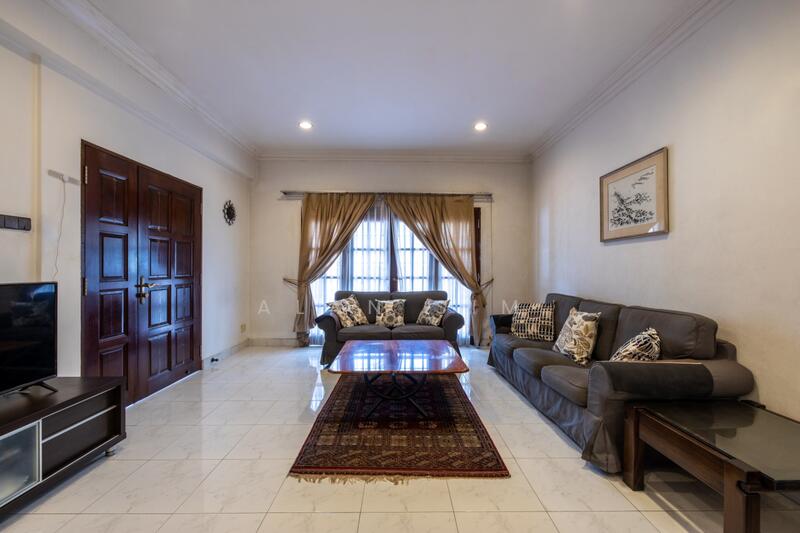 ✰LUXURYHOMESWITHALAN✰ Sunset Square Bungalow House For Sale at S$ 12,999,999 | PropertyGuru Singapore - Living Room