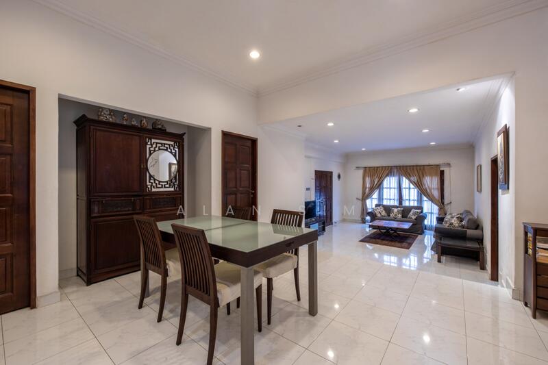 ✰LUXURYHOMESWITHALAN✰ Sunset Square Bungalow House For Sale at S$ 12,999,999 | PropertyGuru Singapore - Living Room