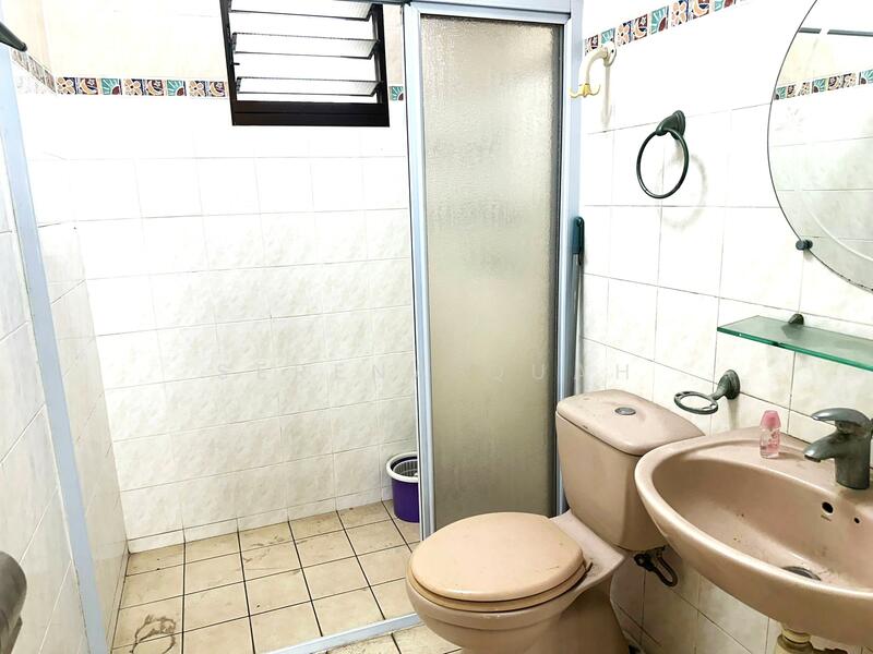108B Mcnair Road HDB Flat For Sale at S$ 930,000 | PropertyGuru Singapore - Bathroom