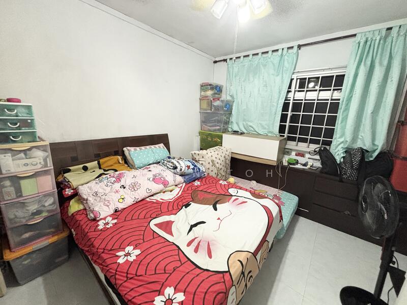 604 Woodlands Drive 42 HDB Flat For Sale at S$ 548,000 | PropertyGuru Singapore - Bedroom