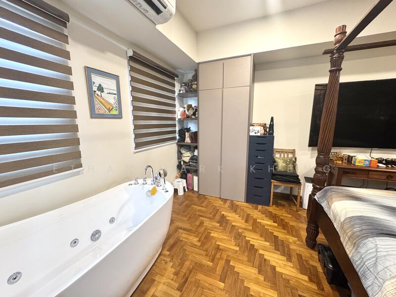 Loyang Villas Terraced House For Sale at S$ 2,600,000 | PropertyGuru Singapore