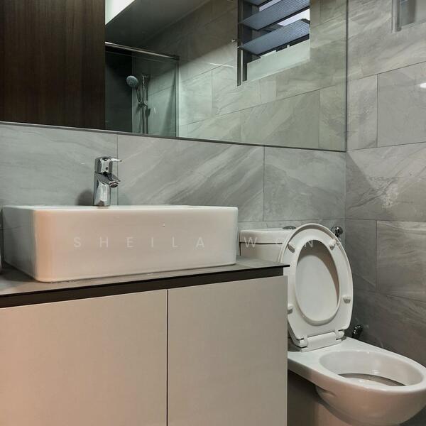 292B Bukit Batok East Avenue 6 HDB Flat For Sale at S$ 955,000 | PropertyGuru Singapore - Bathroom