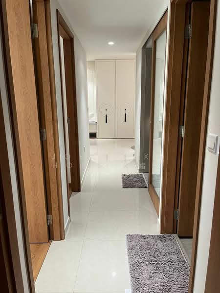 Rivercove Residences EC, 20 Anchorvale Ln, 3 Bedrooms, 904 sqft, Condominium For Rent, by Joe Ng Xu Hong 黄緒汯, 500052892 - Corridor - PropertyGuru.com.sg