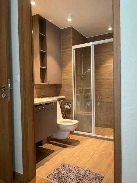 Rivercove Residences EC, 20 Anchorvale Ln, 3 Bedrooms, 904 sqft, Condominium For Rent, by Joe Ng Xu Hong 黄緒汯, 500052892 - Bathroom - PropertyGuru.com.sg