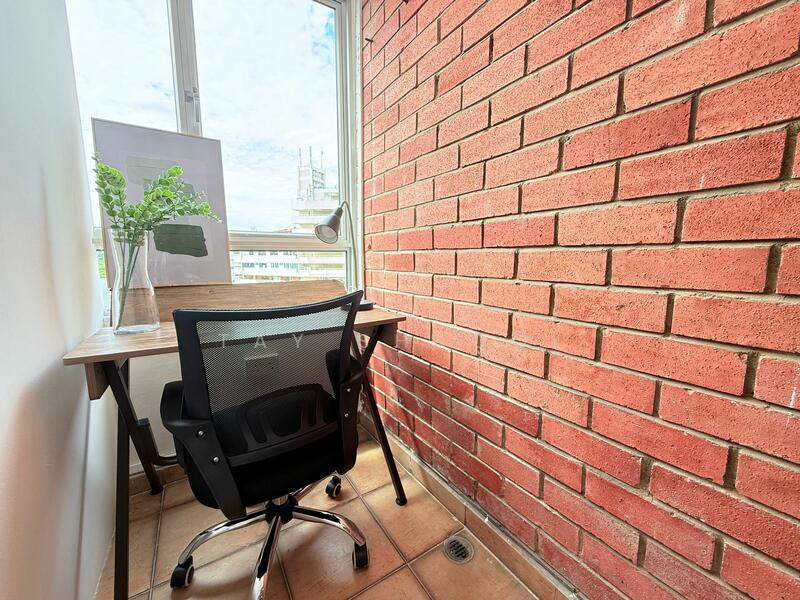 Pandan Valley, 4 Pandan Valley, Room Rental, 130 sqft, Condominium For Rent, by Tay Shaoqi, 500052899 - Single Room Study - PropertyGuru.com.sg